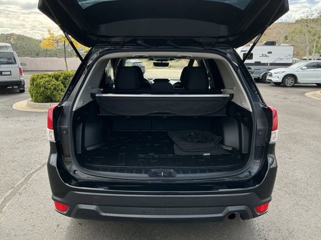 Used 2023 Subaru Forester Premium AWD/4WD image 26