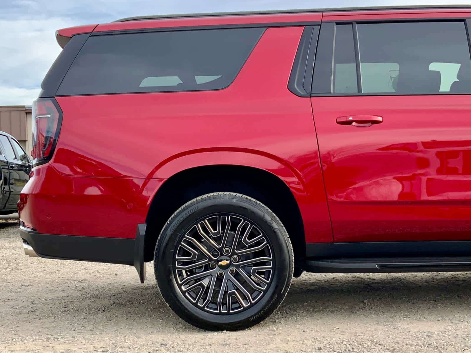 New 2026 Chevrolet Suburban RST image 11