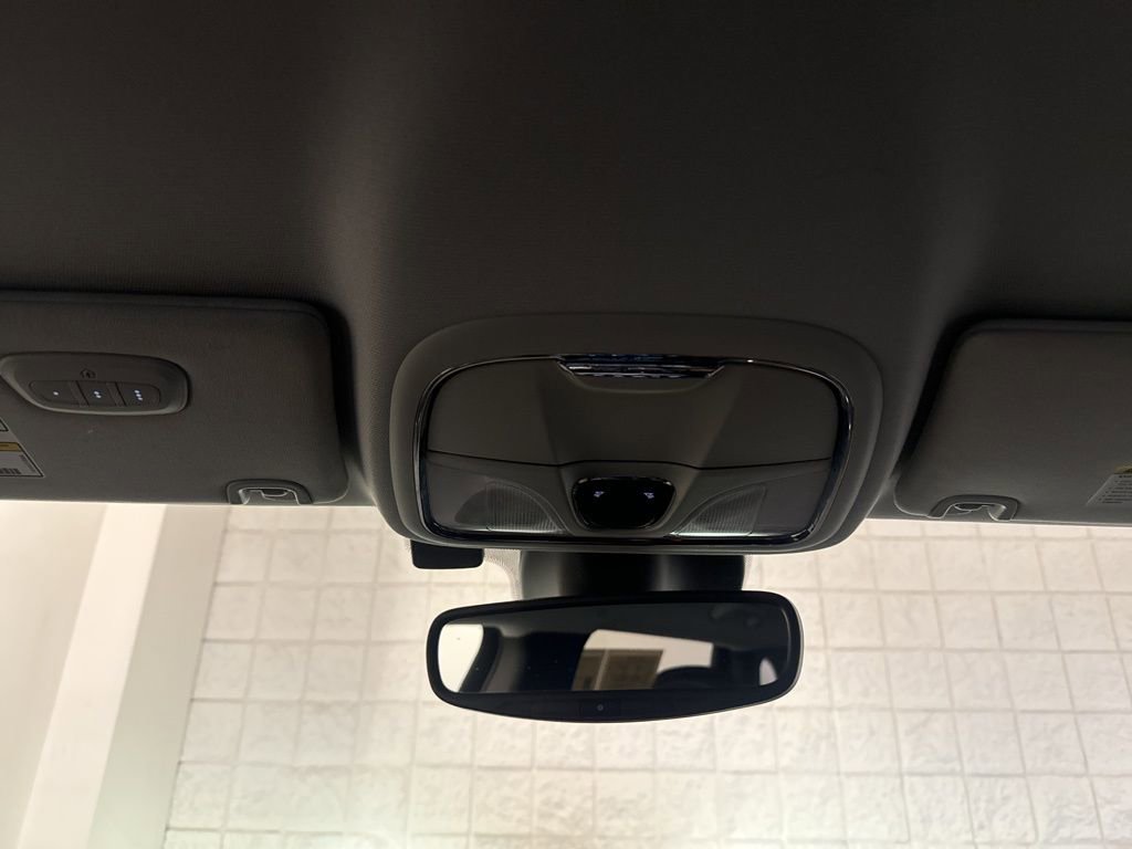 Used 2022 Jeep Cherokee Trailhawk w/ Comfort/Convenience Group image 32