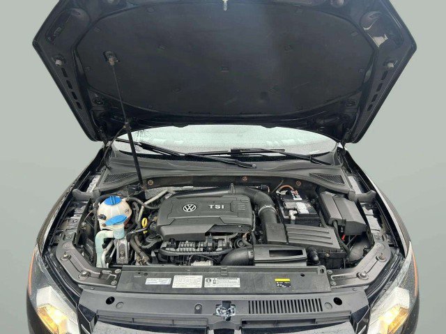 Used 2015 Volkswagen Passat 1.8T S image 29