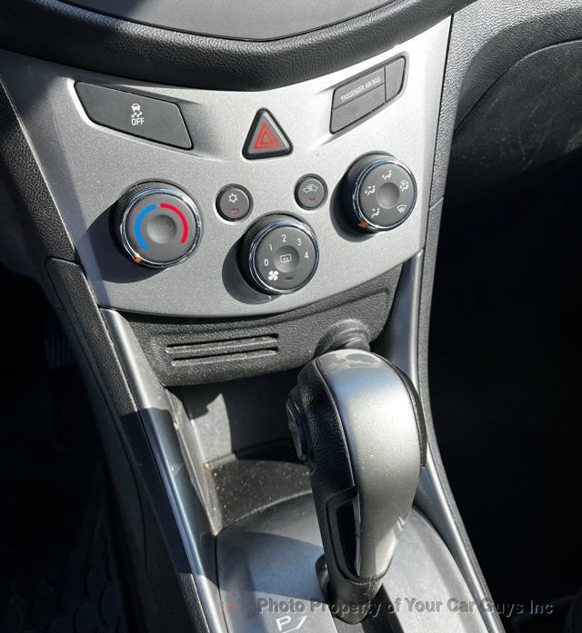 Used 2016 Chevrolet Trax LT AWD/4WD image 22
