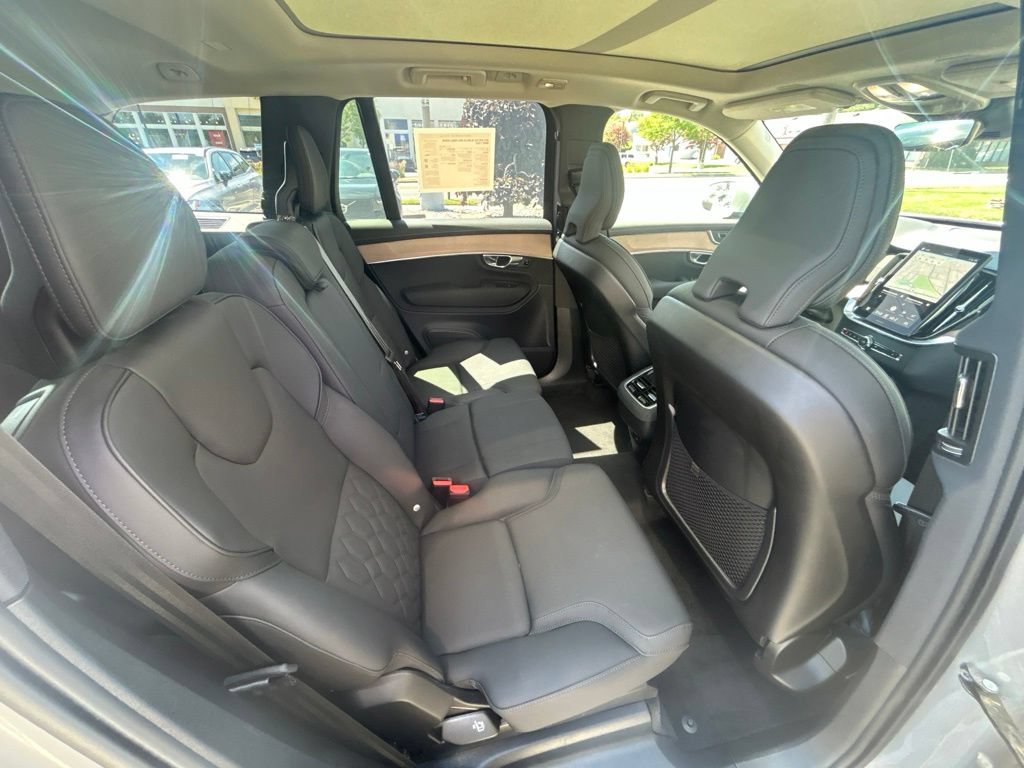 Used 2025 Volvo XC90 B6 Plus AWD/4WD image 15
