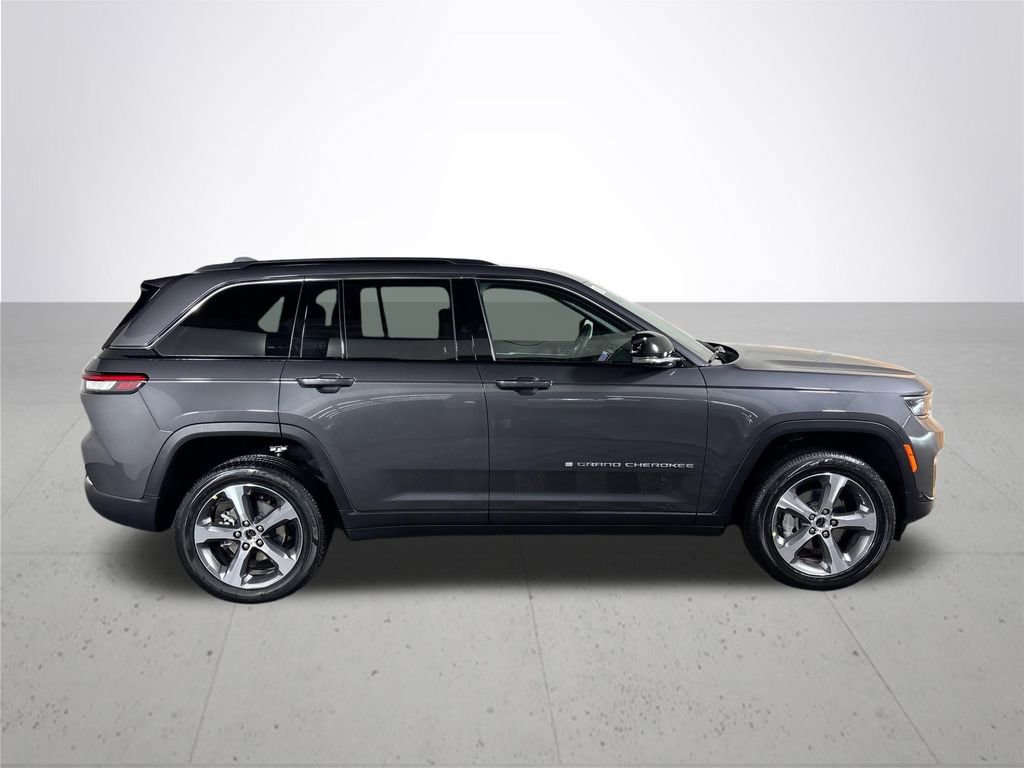New 2025 Jeep Grand Cherokee Limited image 6