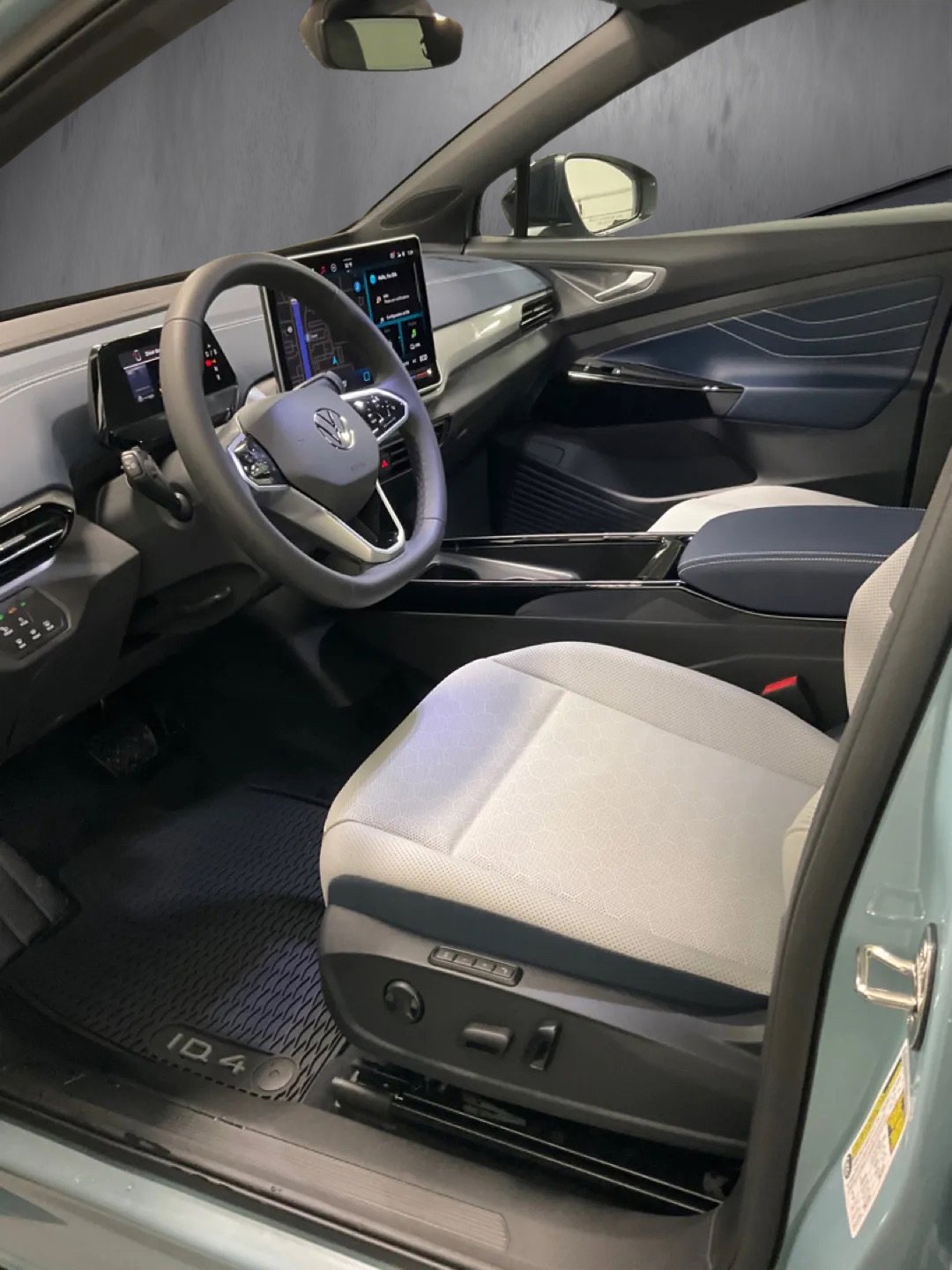 New 2026 Volkswagen ID.4 Pro S image 2