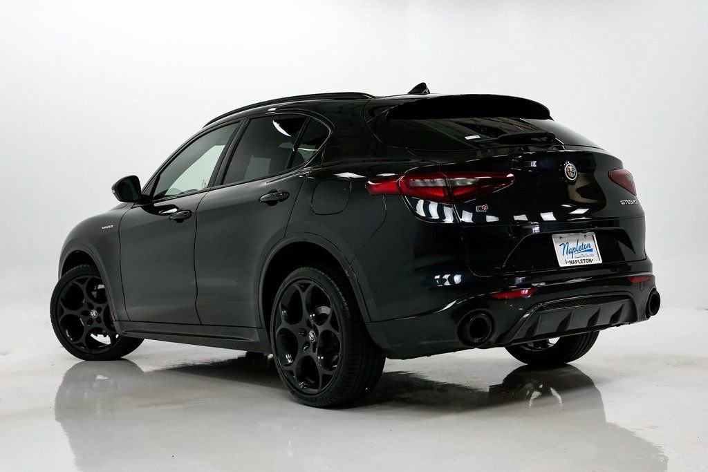 Used 2023 Alfa Romeo Stelvio Veloce image 30