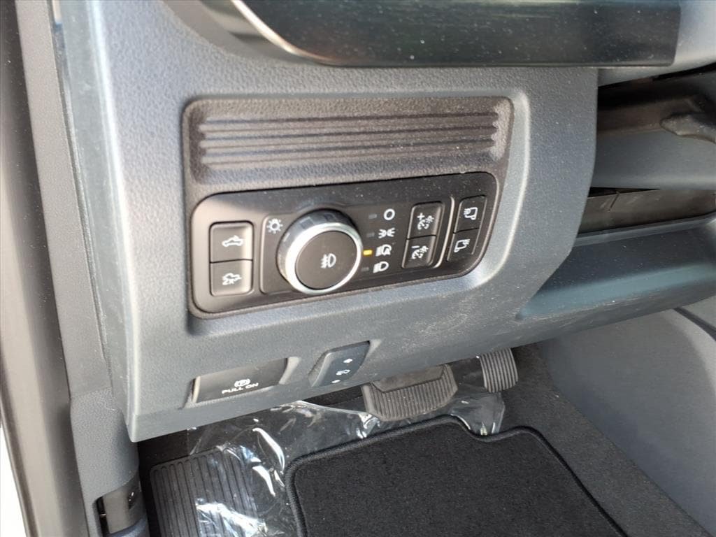 New 2026 Ford F250 Lariat AWD/4WD image 10