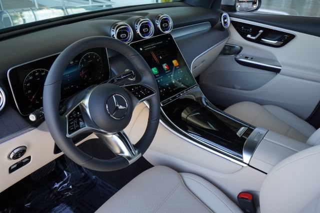 New 2026 Mercedes-Benz GLC 300 4MATIC image 2