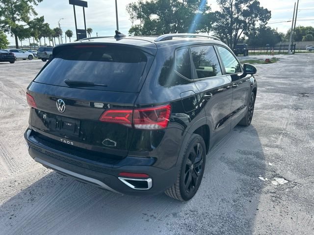 Used 2024 Volkswagen Taos SE FWD image 4