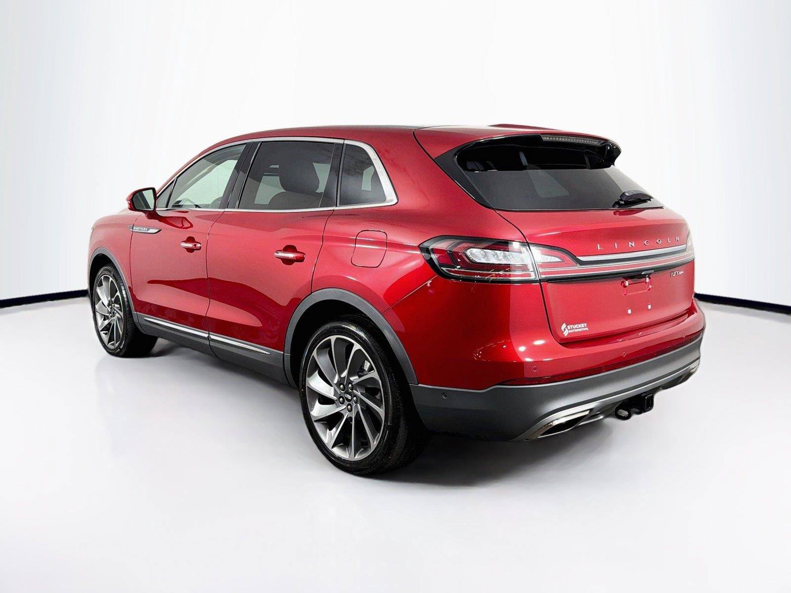 Used 2020 Lincoln Nautilus Reserve w/ Equipment Group 202A AWD/4WD image 9