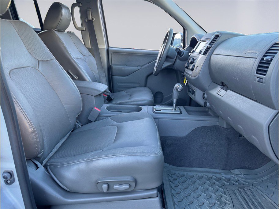 Used 2019 Nissan Frontier SL image 19