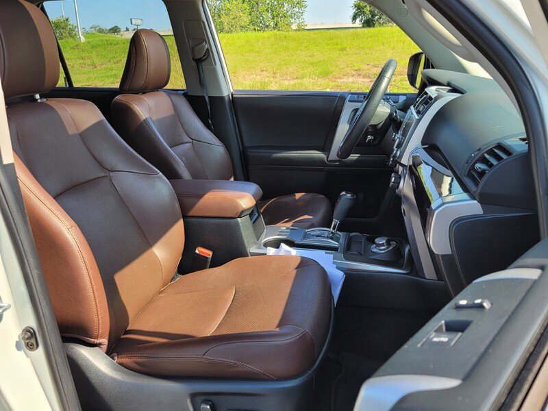 Used 2021 Toyota 4Runner Limited image 15