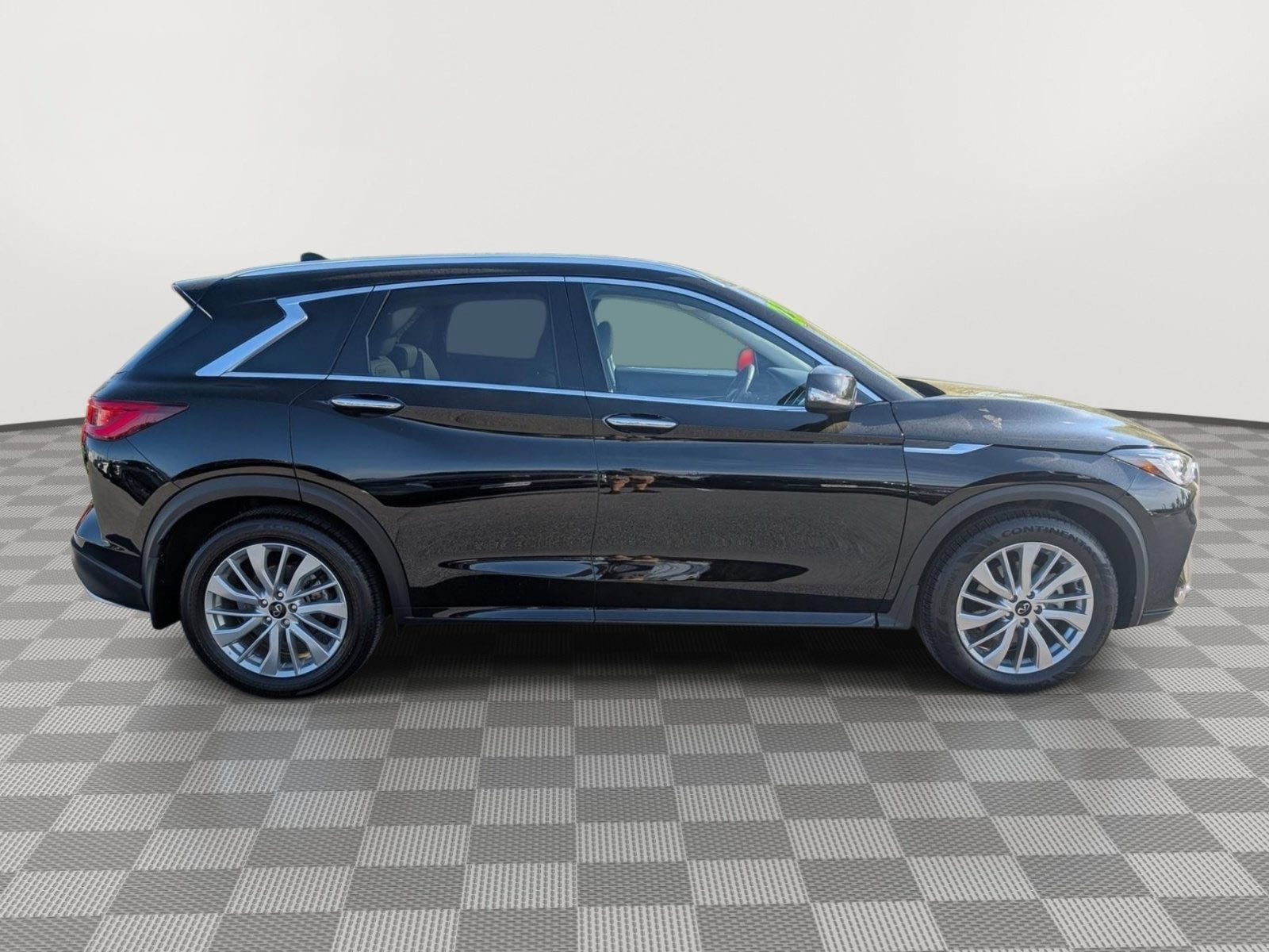 Used 2023 INFINITI QX50 Luxe AWD/4WD image 6