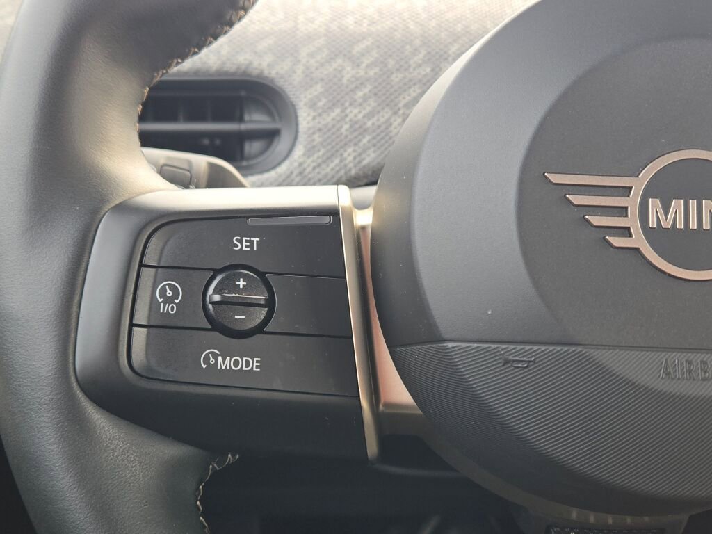 Used 2025 MINI Cooper S image 27