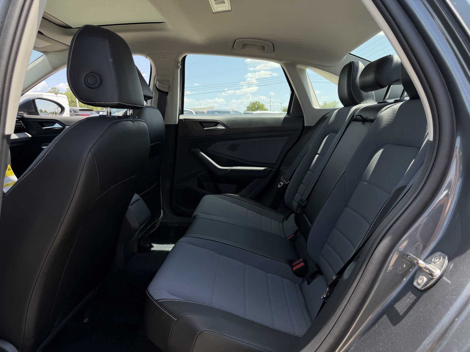 New 2026 Volkswagen Jetta SE FWD image 27