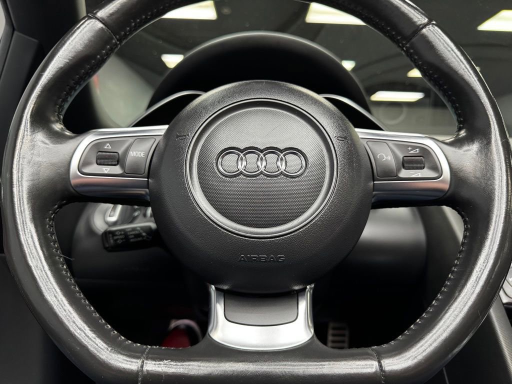 Used 2011 Audi R8 V10 image 23