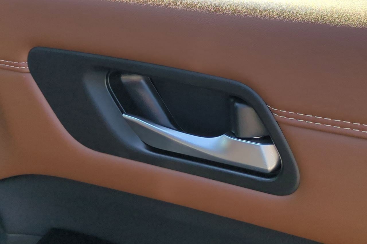 New 2026 Nissan Pathfinder Platinum w/ Cargo Package FWD image 39