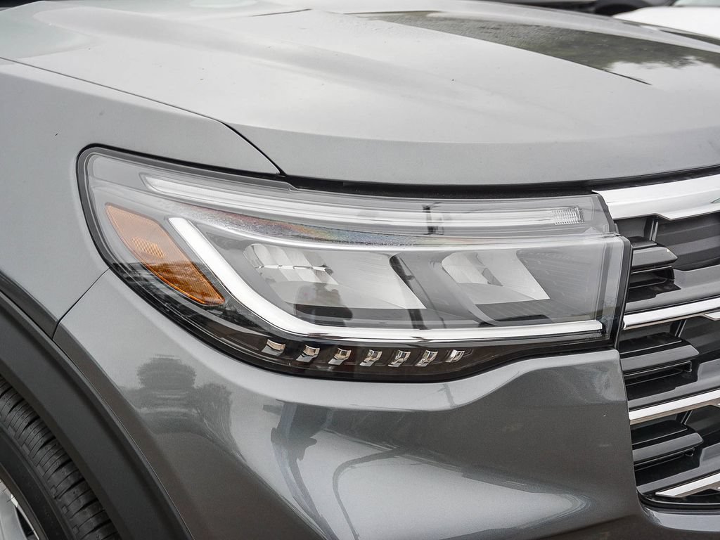 New 2026 Ford Explorer Active w/ Active Comfort Package RWD image 10