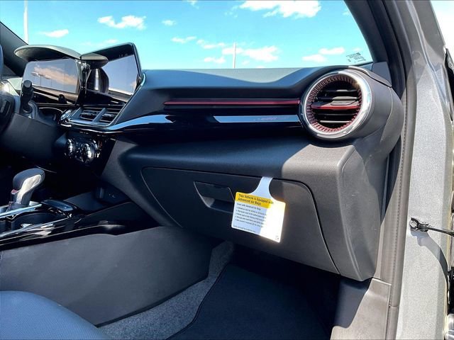New 2026 Chevrolet Trax RS w/ Sunroof Package FWD image 27