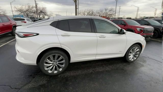 New 2026 Buick Envista Avenir image 2