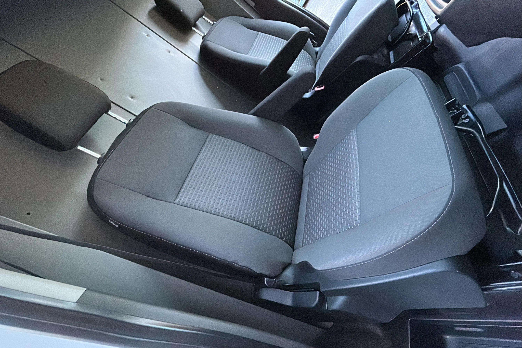 Used 2023 Ford Transit 250 148 High Roof image 15