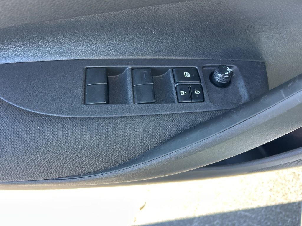 Used 2024 Toyota Corolla LE image 4