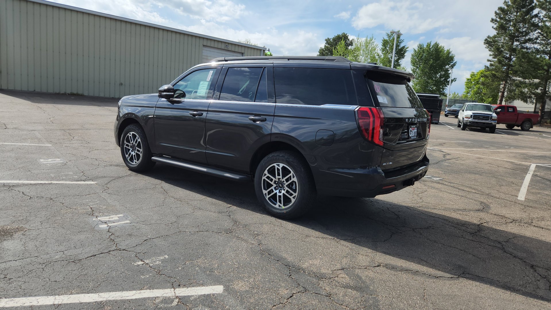 New 2026 Ford Expedition Active AWD/4WD image 8