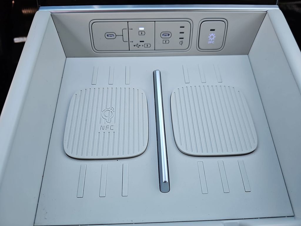 Used 2024 Hyundai Santa Fe Limited image 27