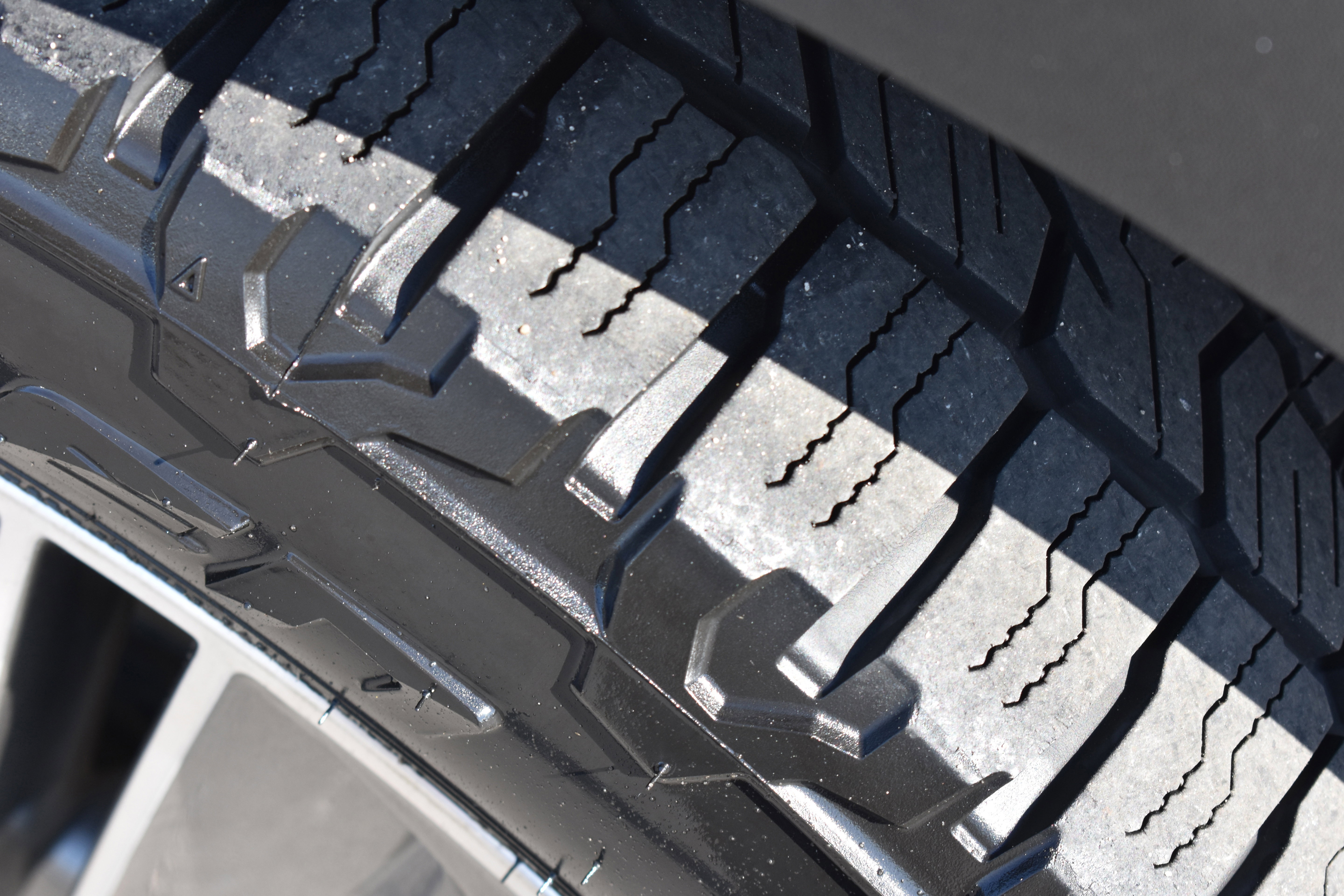 Used 2016 Hyundai Santa Fe Limited w/ Option Group 04 image 11