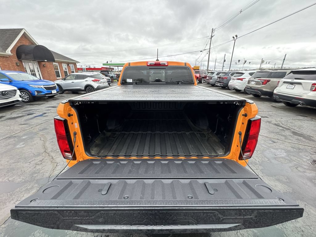 Used 2025 Chevrolet Colorado Z71 w/ Z71 Convenience Package 2 AWD/4WD image 25