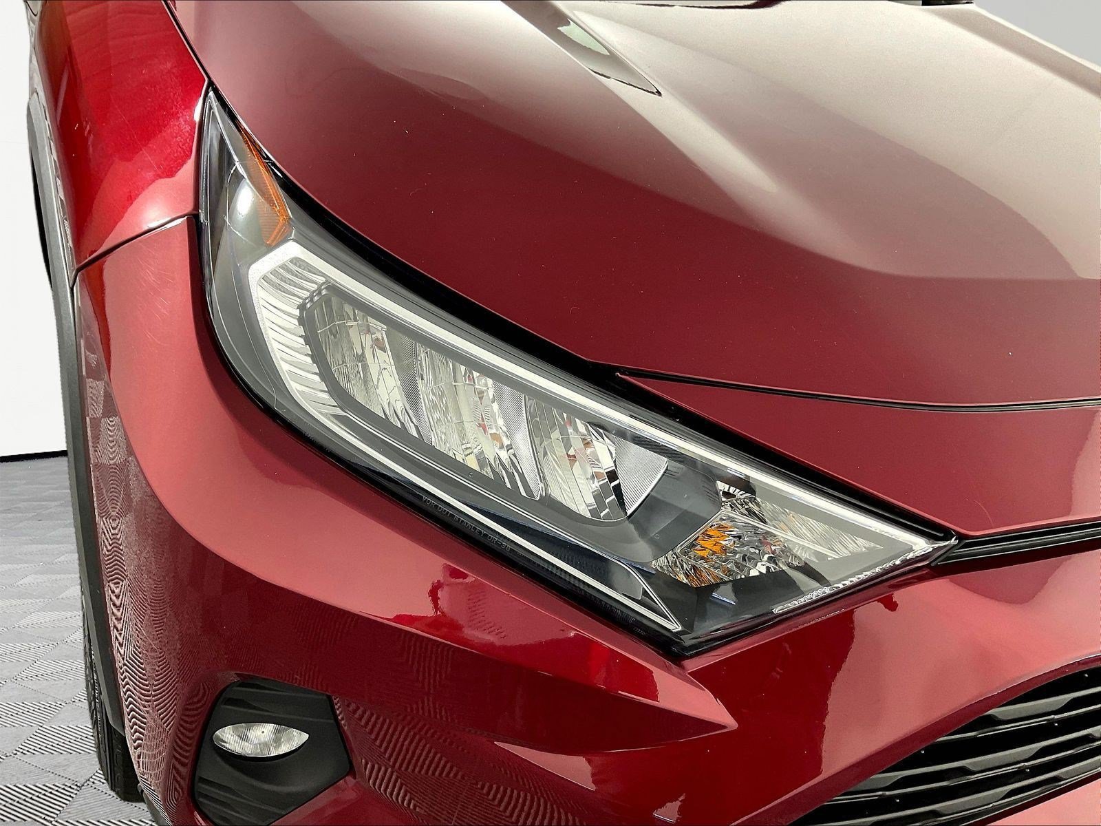 Used 2021 Toyota RAV4 XLE w/ Convenience Package AWD/4WD image 32