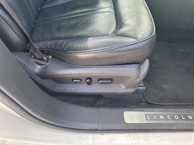 Used 2013 Lincoln MKX FWD image 35