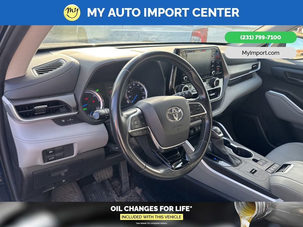 Used 2020 Toyota Highlander LE image 8