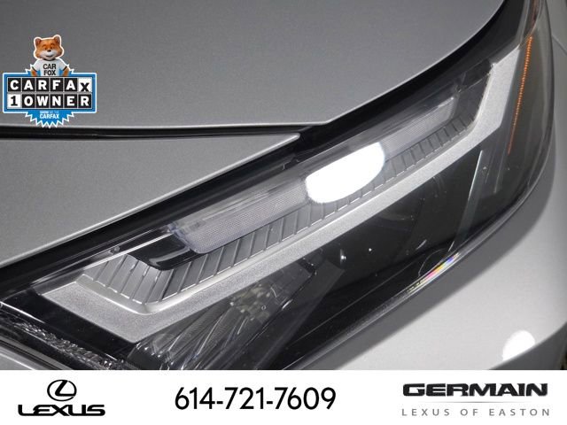 Used 2022 Toyota RAV4 XLE Premium image 16