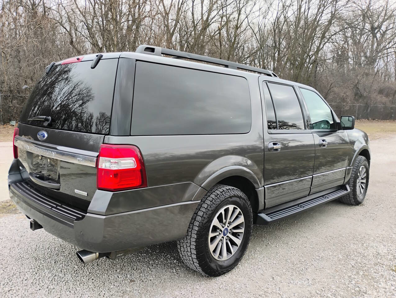 Used 2016 Ford Expedition EL XLT image 23