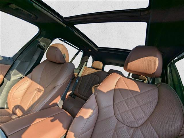 Used 2023 BMW X5 sDrive40i w/ Executive Package RWD image 12