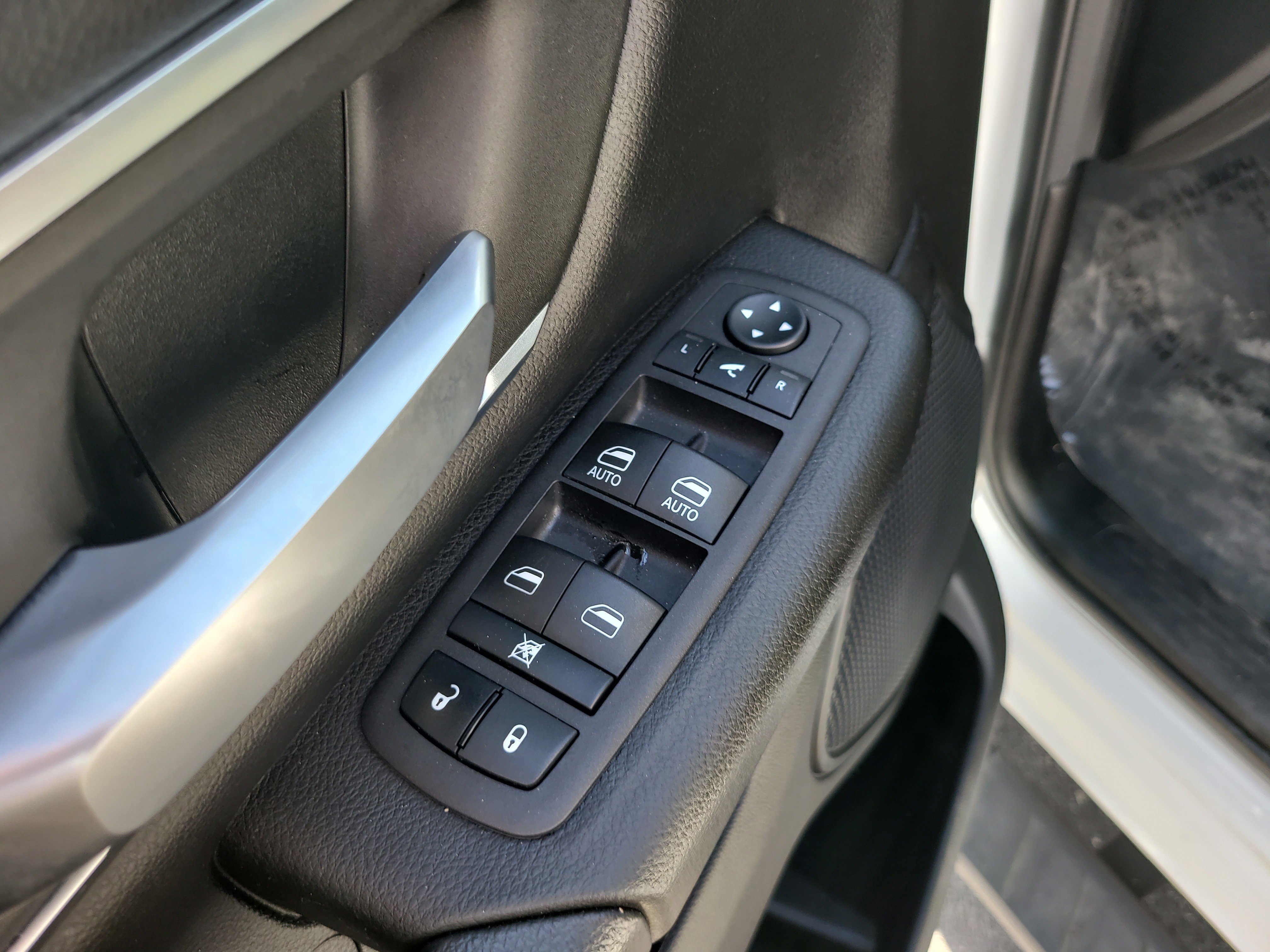 Used 2024 RAM 1500 Big Horn image 17