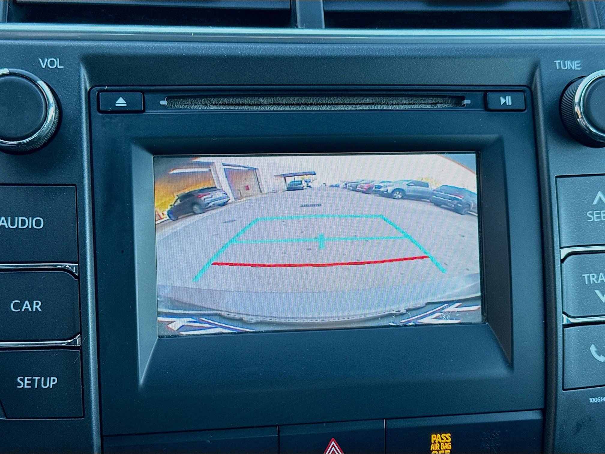 Used 2017 Toyota Camry SE image 11