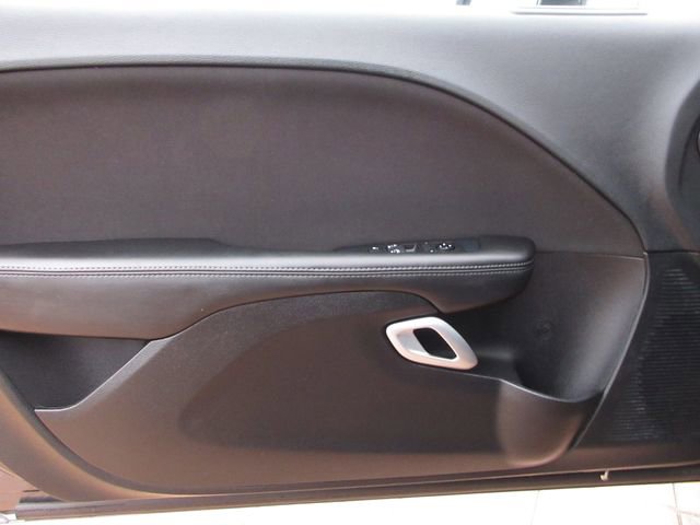 Used 2021 Dodge Challenger SXT w/ Blacktop Package image 9