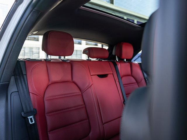 New 2026 Porsche Macan image 38