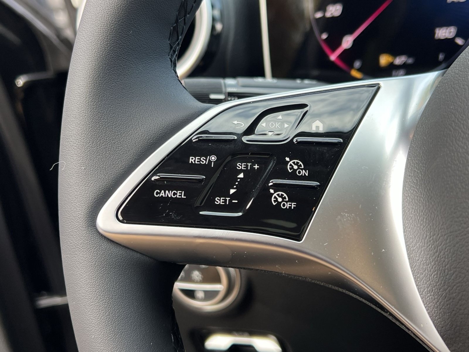 New 2027 Mercedes-Benz C 300 4MATIC Sedan image 36