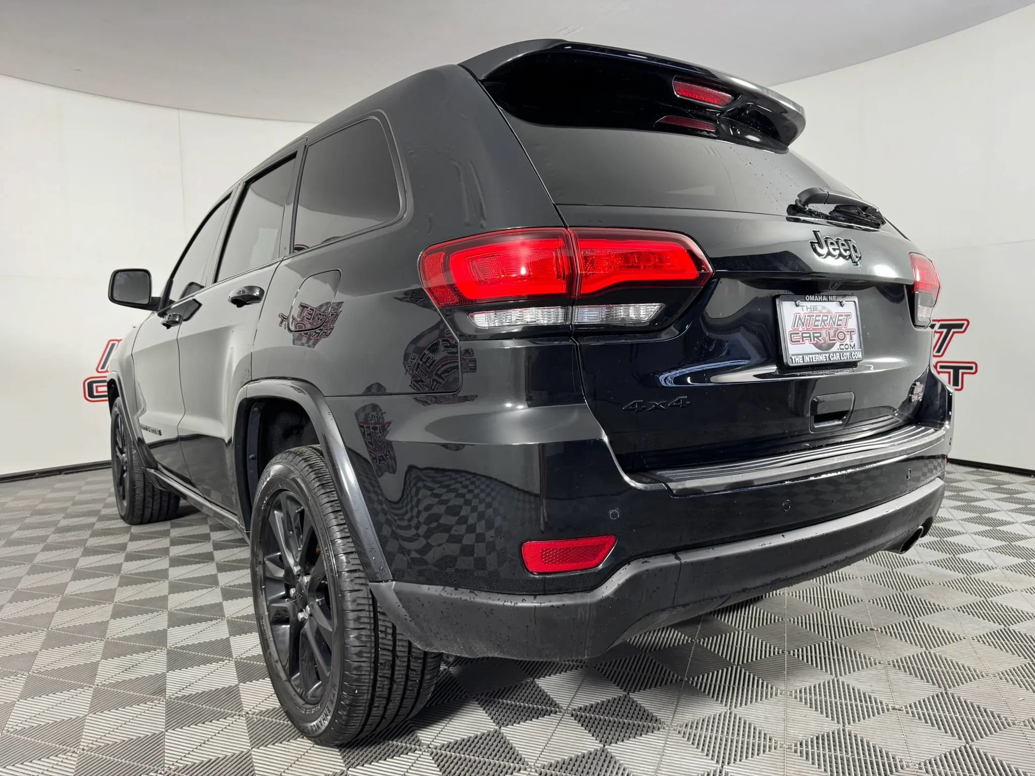 Used 2021 Jeep Grand Cherokee Laredo X AWD/4WD image 29