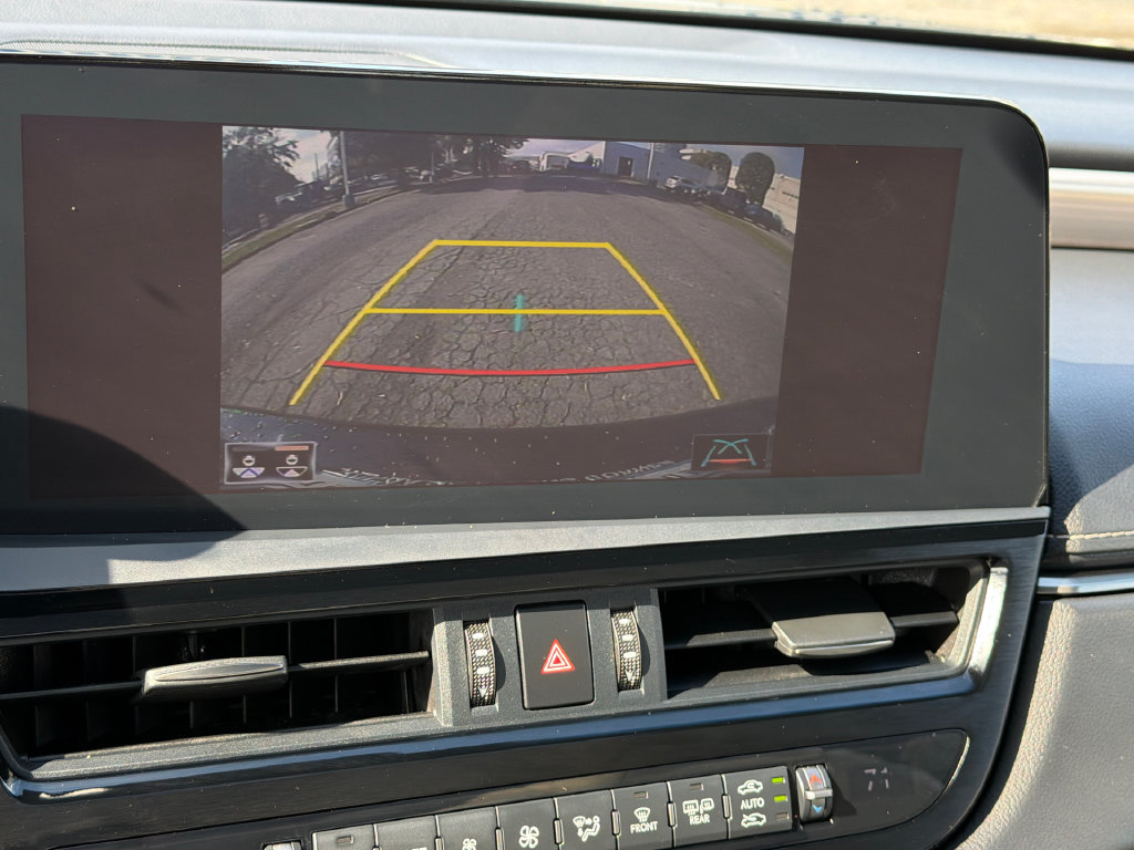 Used 2022 Lexus ES 350 F Sport w/ Accessory Package FWD image 28