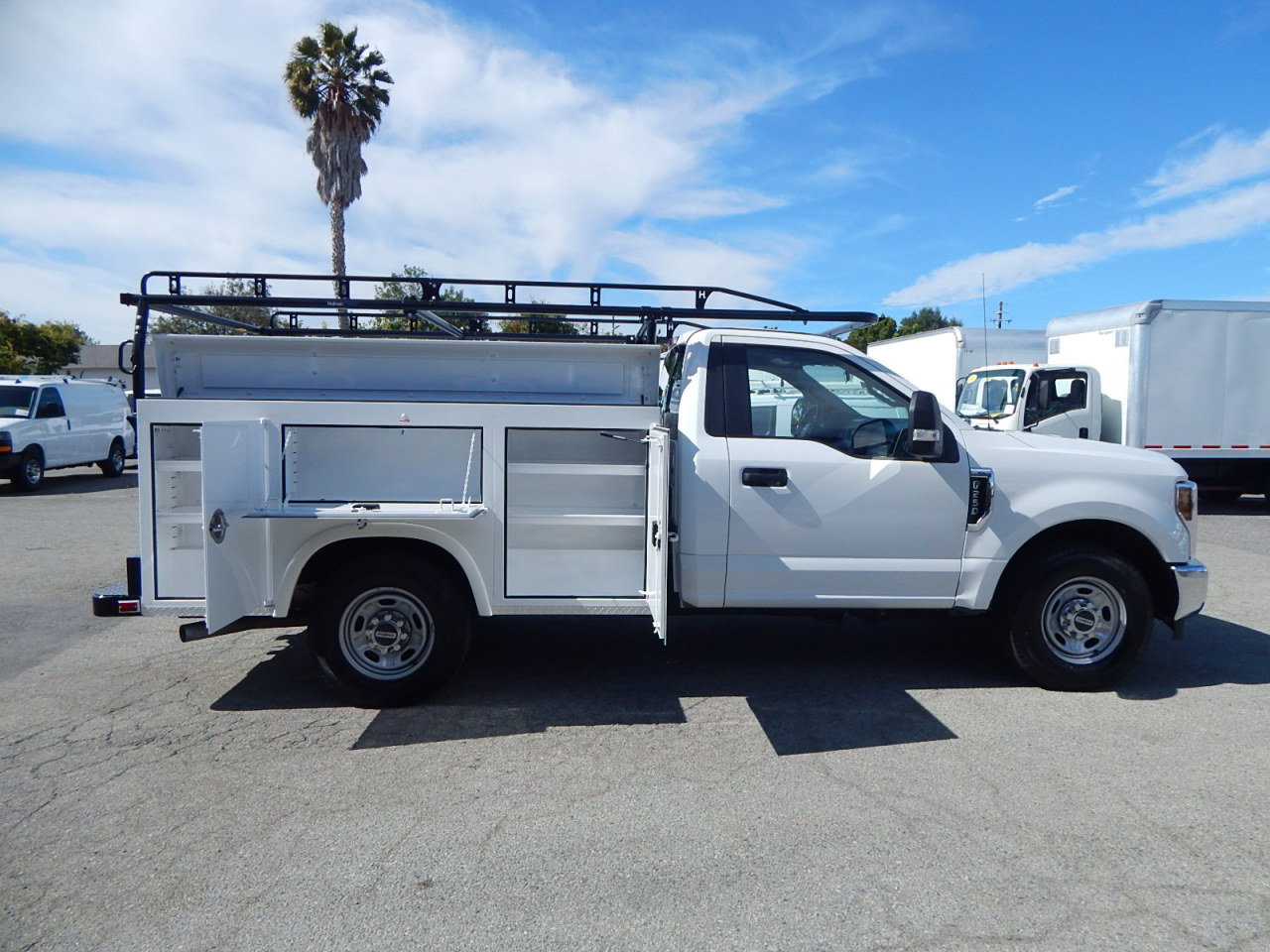 Used 2018 Ford F250 XL w/ Power Equipment Group RWD image 11