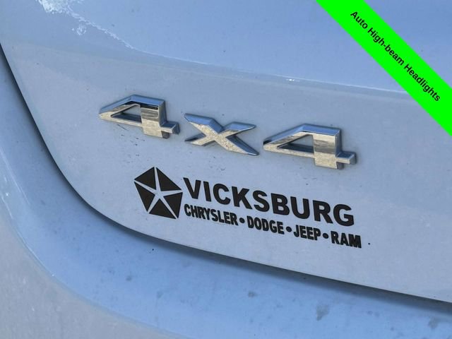 Used 2023 Jeep Compass Limited image 37