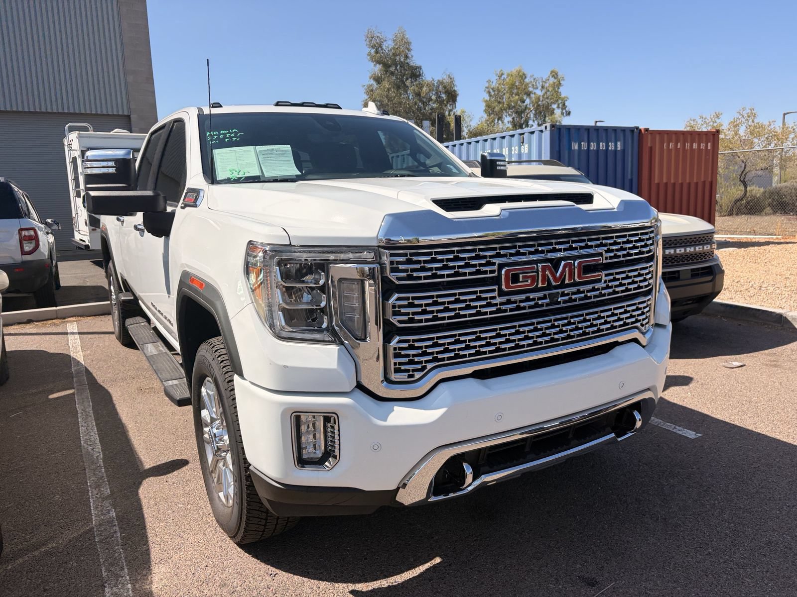 Used 2021 GMC Sierra 2500 Denali w/ Denali Ultimate Package AWD/4WD image 3