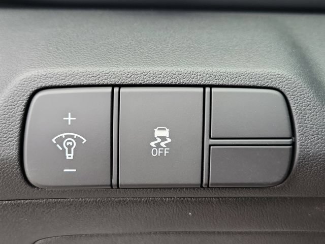 New 2026 Hyundai Elantra Sport FWD image 19