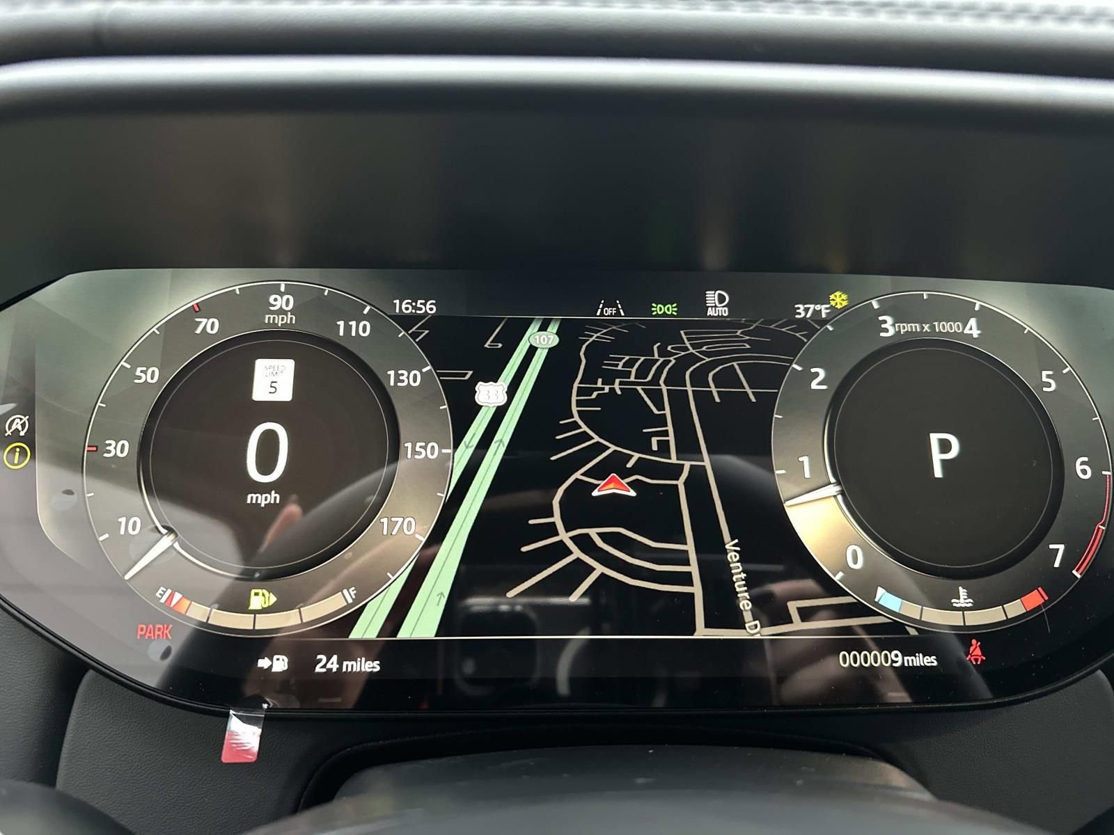 New 2026 Land Rover Range Rover Sport Dynamic SE image 13