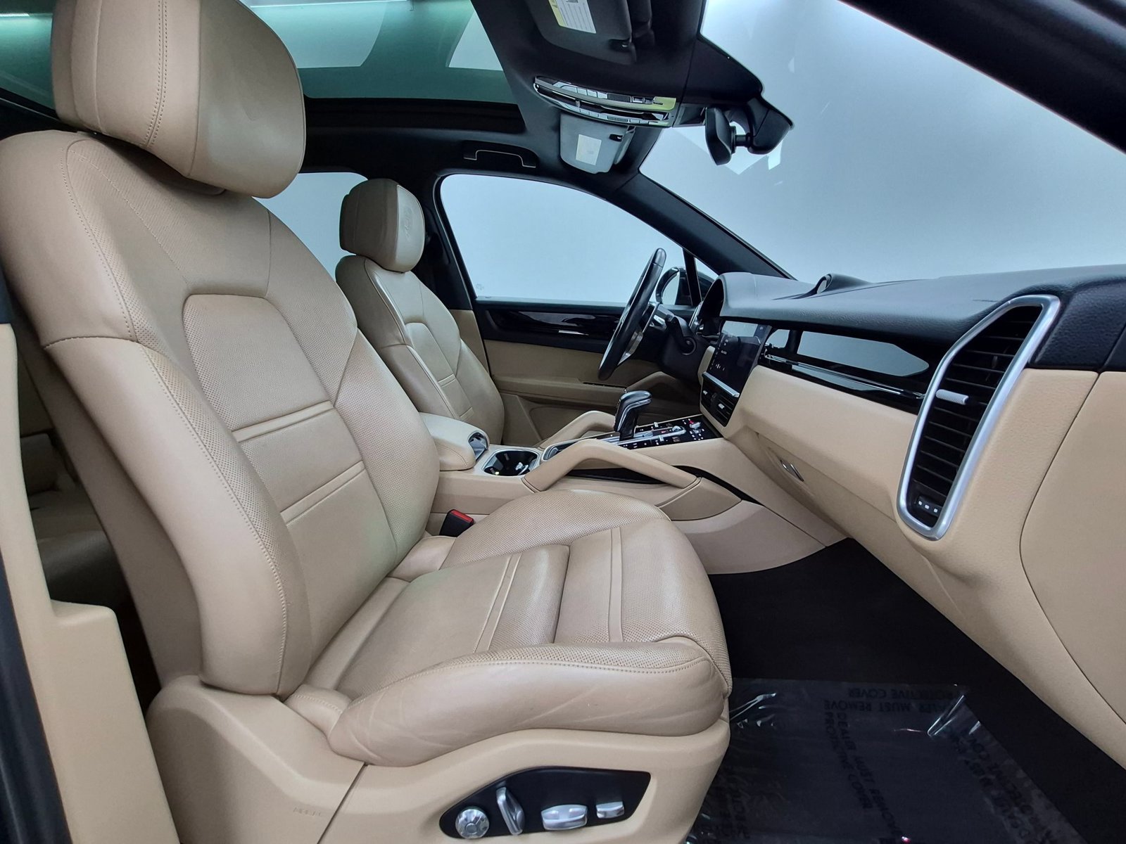 Used 2019 Porsche Cayenne AWD/4WD image 25