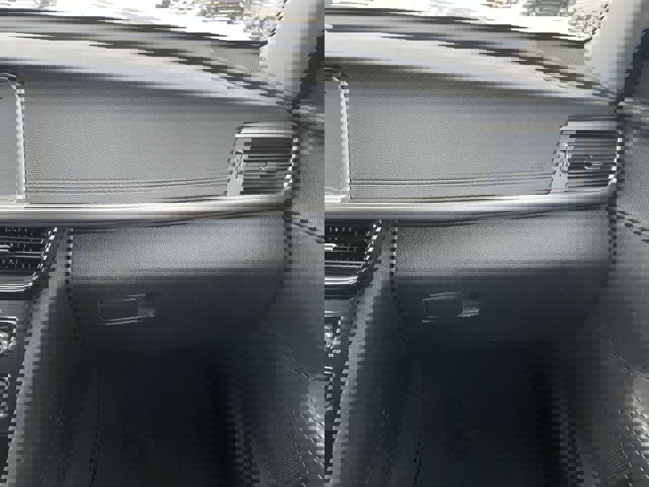 Used 2018 Kia Optima LX w/ 17" Alloy Wheels Package image 16