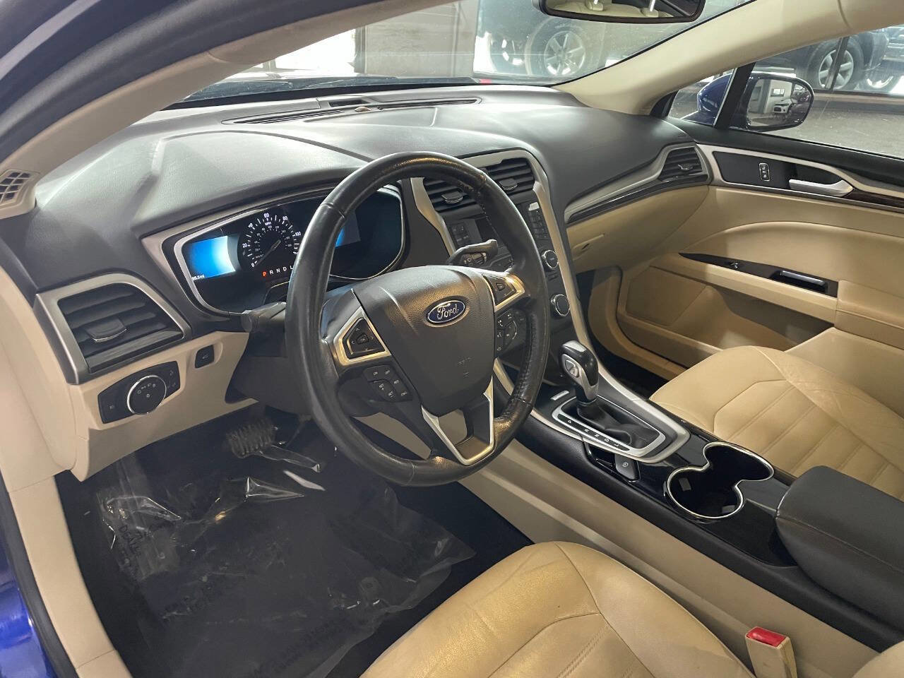 Used 2016 Ford Fusion SE w/ Equipment Group 502A image 16